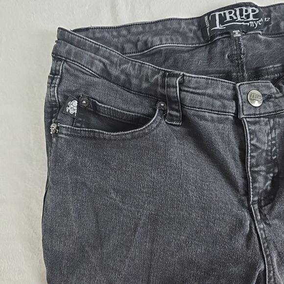 TRIPP NYC Womens Black Capri Cropped Pants 12 Stretch Skull Detail Grunge Goth - Picture 7 of 14